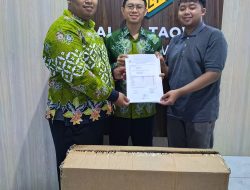 Wujud Dukungan Nyata: Wakil Rektor III bersama Sarpras IAI At-Taqwa Bondowoso Serahkan Inventarisir Alat untuk Perkuat Eksistensi UKM HABSI